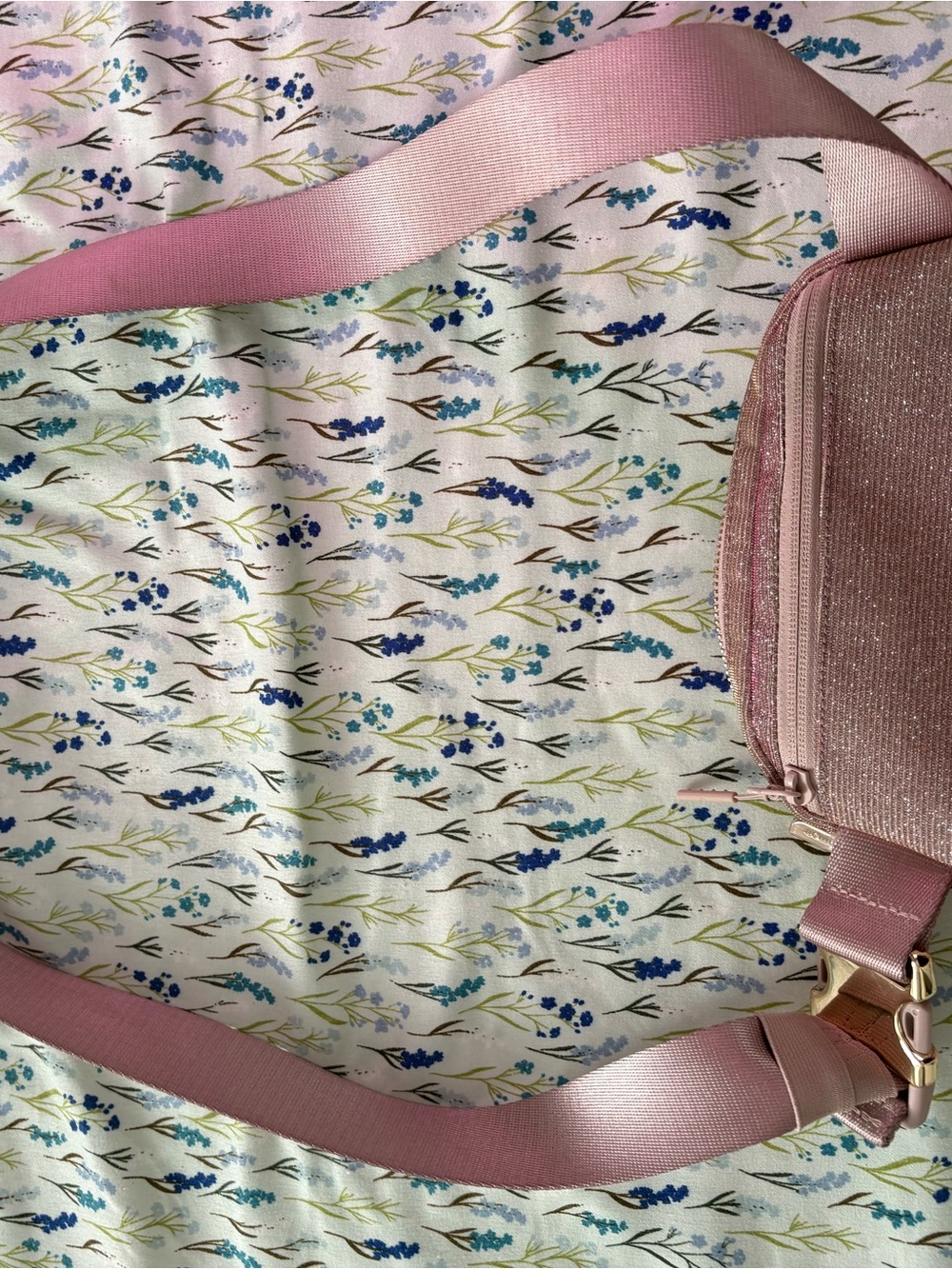 Lululemon belt bag and matching wallet - Picture 4 of 6